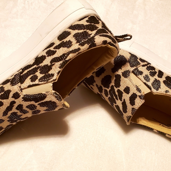 Bamboo Slip On Canvas shoes - Picture 2 of 3